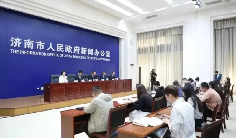 济南打造全市停车一张网，无感支付让出行更便捷-停车技术员